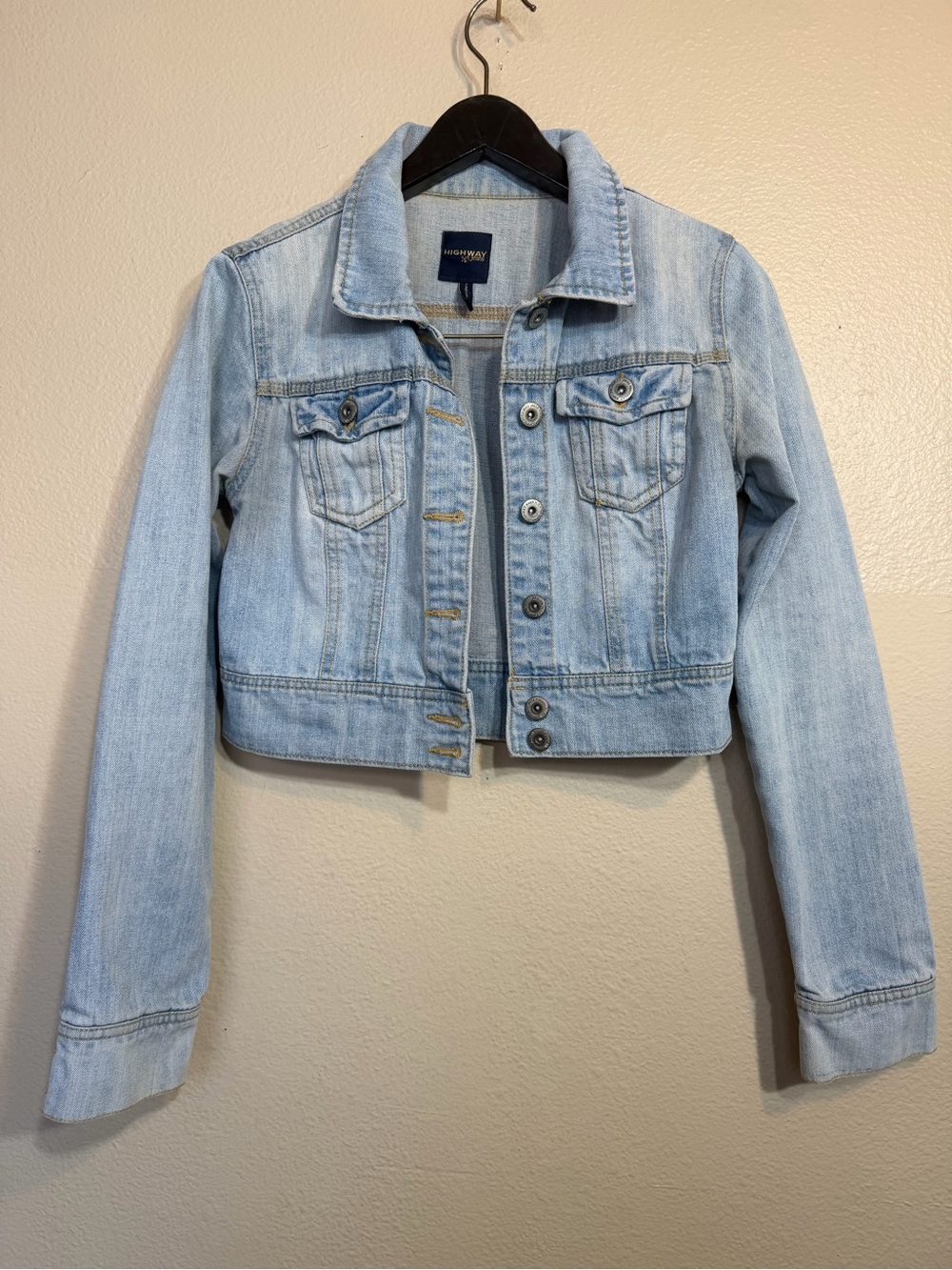 Highway jeans Light Blue Denim Jean Jacket - Cropped Trucker Jacket medium